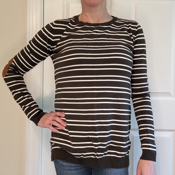 Market & Spruce Sweaters - Market & Spruce | Aubree Elbow Patch Sweater | Olive | S